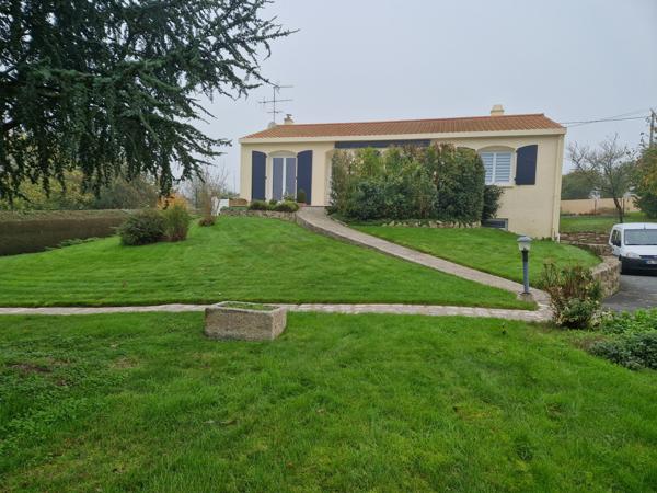 MAISON 3 CHAMBRES avec Piscine