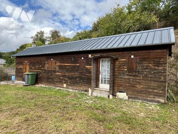 Un chalet à usage d'habitation de 58,4 m² couvert en bac acier situé sur la commune de BEAUMONT...