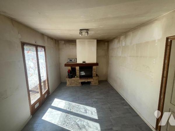 Un chalet à usage d'habitation de 58,4 m² couvert en bac acier situé sur la commune de BEAUMONT...