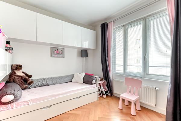 LYON 6 - Foch: Un appartement de 120m2 en étage élevé, 3 chambres, balcon et garage
