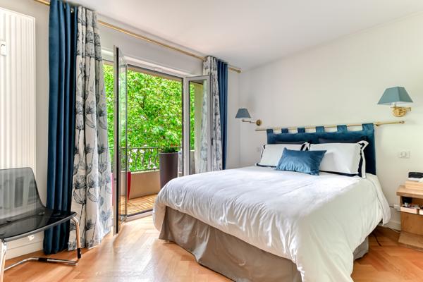 LYON 6 - Foch: Un appartement de 120m2 en étage élevé, 3 chambres, balcon et garage