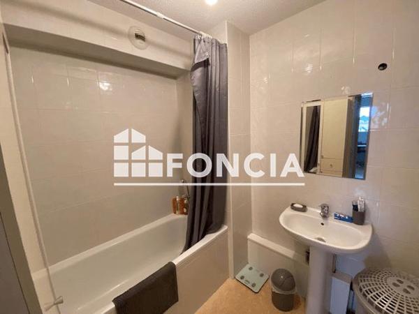 Location Appartement 3 pièces 64 m² - 279 AVENUE DE NONERES Mont De Marsan 40000