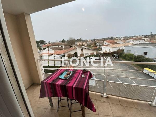 Location Appartement 3 pièces 64 m² - 279 AVENUE DE NONERES Mont De Marsan 40000