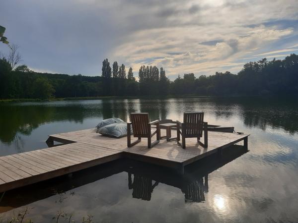 Beau domaine de 80 hectares avec grand étang aux portes d'Angoulême