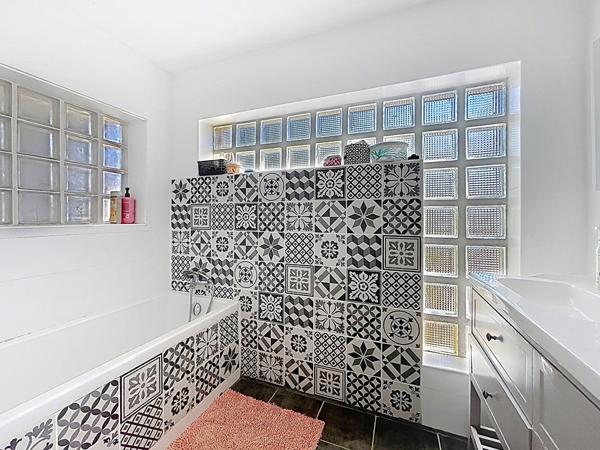 À vendre Trélazé : Maison ancienne de caractère - 6 pièces - 160 m²