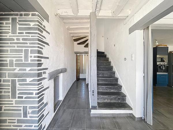 À vendre Trélazé : Maison ancienne de caractère - 6 pièces - 160 m²