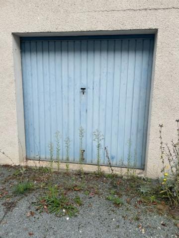 Parking / box Poitiers 13 m2
