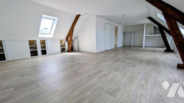 MAISON + LOCAL COMMERCIAL