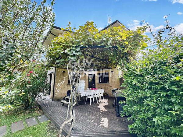 Ensemble immobilier rénové au coeur de Biganos - 216m²