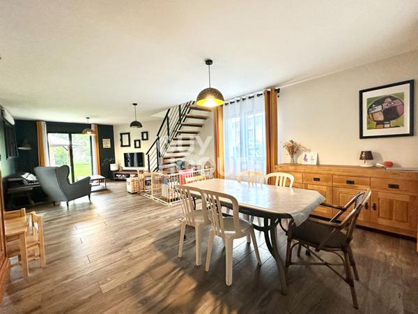 Ensemble immobilier rénové au coeur de Biganos - 216m²