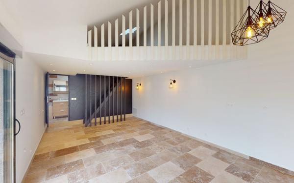 Maison à vendre    5 pièces • 214 m2 Saint-Satur