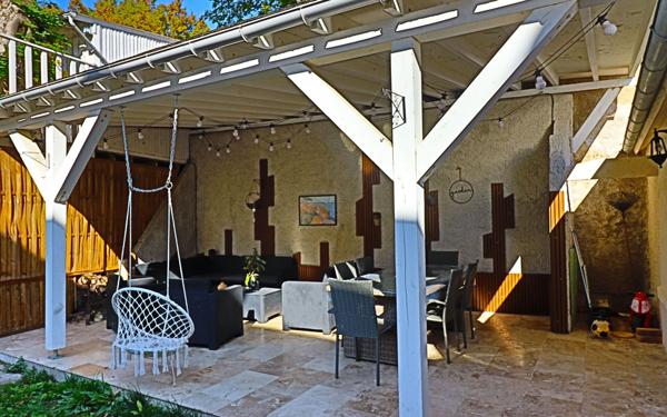 Maison à vendre    5 pièces • 214 m2 Saint-Satur