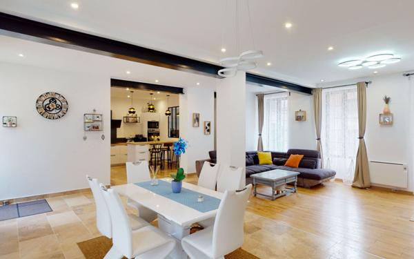 Maison à vendre    5 pièces • 214 m2 Saint-Satur