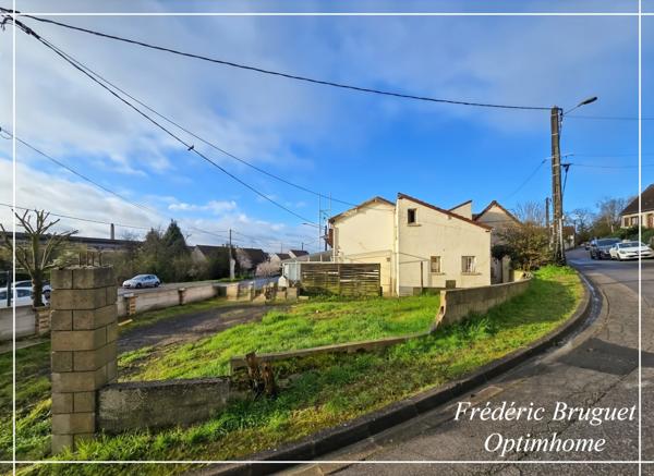 Investissement Locatif: immeuble mixte Commerces/Habitation à Clairoix