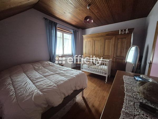Maison
         5 pièces
        - 115 m² 210 000 € *