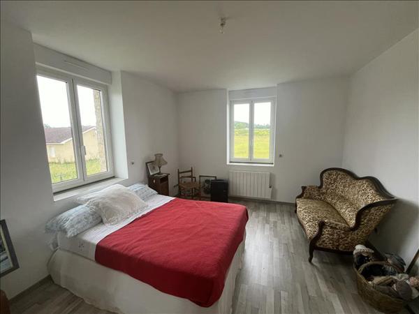 Maison à vendre |  Condat |  7 pièces | 170 m²