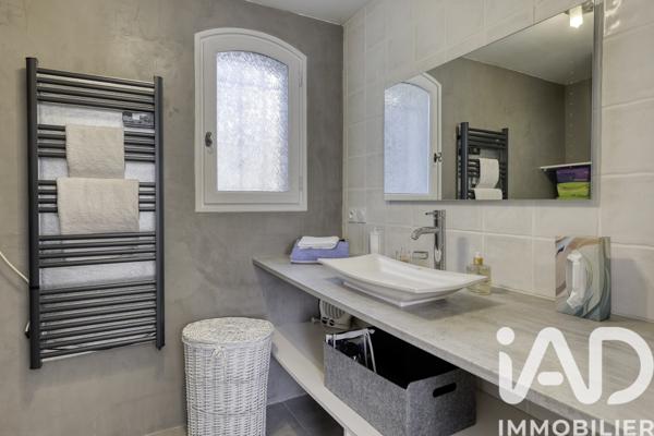 Maison à vendre 5 pièces 168 m² Solliès-Ville