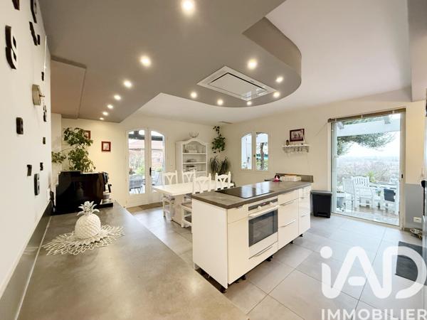 Maison à vendre 5 pièces 168 m² Solliès-Ville