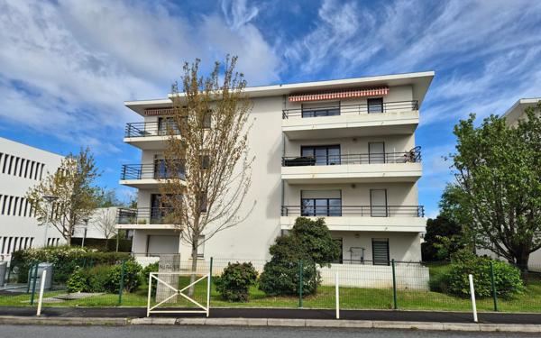 Appartement à vendre    2 pièces • 42,11 m2 Bayonne