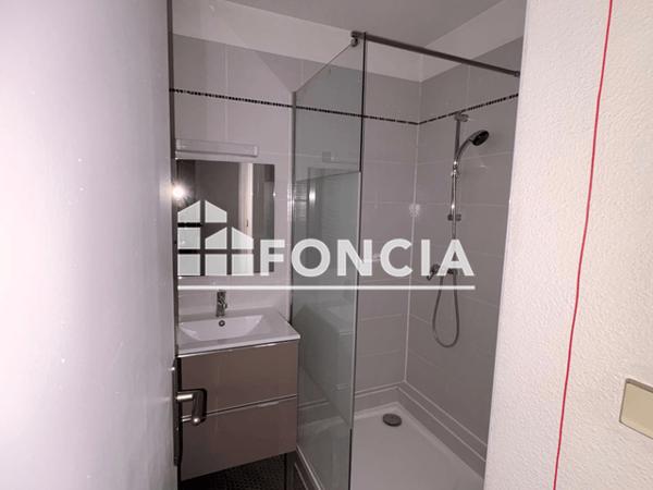 Location Studio 28.09 m² - 61 RUE DENFERT ROCHEREAU Agen 47000