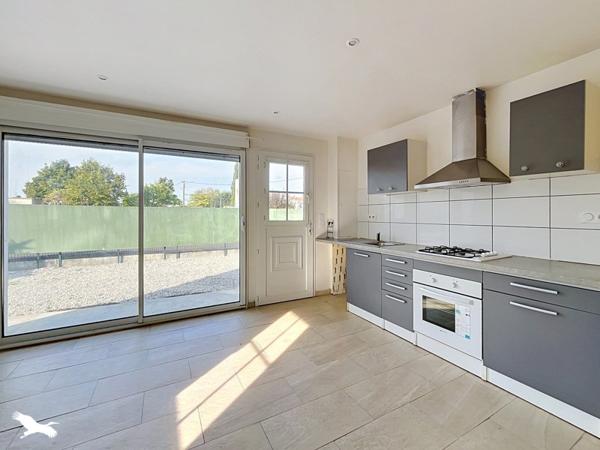 Appartement à vendre 98 280 € Châteaubernard 2 p 55 m² DPE D