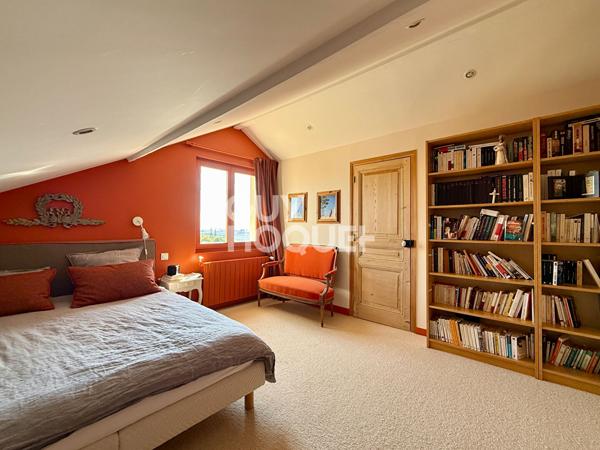 Propriété de charme avec piscine et jardin arboré - Montboucons