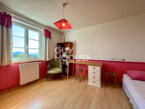 Propriété de charme avec piscine et jardin arboré - Montboucons