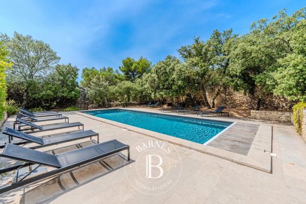 Gordes, Villa 5 Chambres -  440 m² à vendre