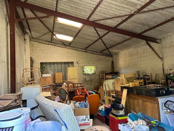 CHARMANTE MAISON DE CAMPAGNE, 110 m² HABITABLES, ANNEXES & DÉPENDANCES SUR 2100 m² ARBORÉS !!