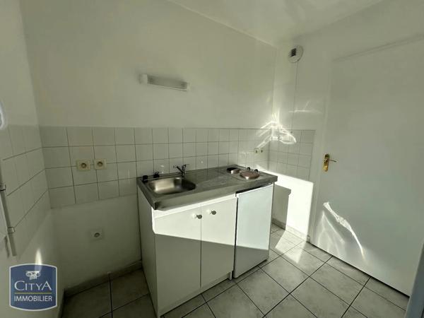 Appartement à louer 2 pièces 48.65m² Avion (62210)