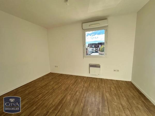 Appartement à louer 2 pièces 48.65m² Avion (62210)