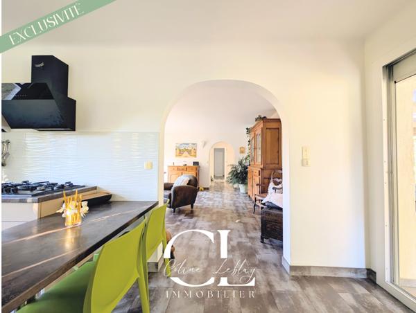 Éguilles (13510) Maison familiale T5/6 de 219 m² habitables, avec piscine et plusieurs dépendances