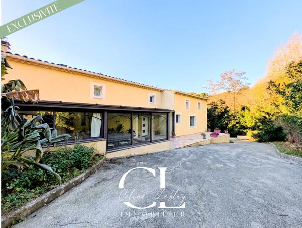 Éguilles (13510) Maison familiale T5/6 de 219 m² habitables, avec piscine et plusieurs dépendances