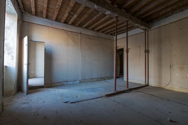 CARCASSONNE – VARSOVIE Ensemble immobilier remarquable 660m² avec immeuble, commerce, maison, jardin et dépendance