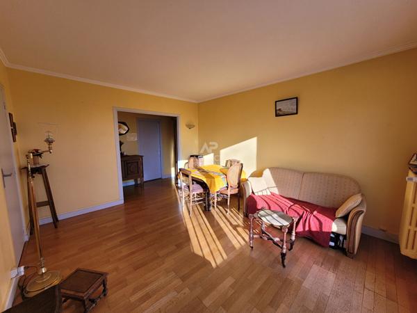 Appartement Saint Germain En Laye 3 pièce(s) 55 m2 €265 000 ** - Référence 17362