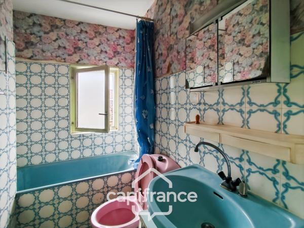 Maison à vendre 5 pièces BESSE SUR BRAYE (72) - terrain 457 m² -