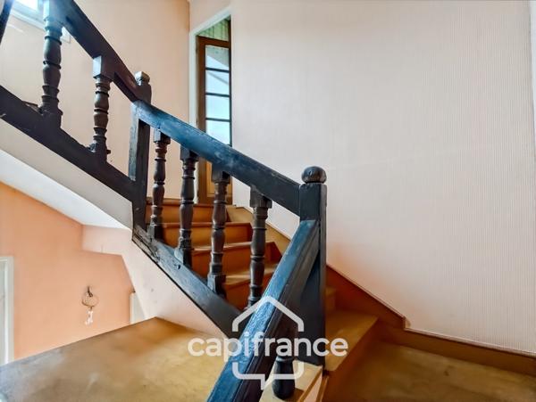 Maison à vendre 5 pièces BESSE SUR BRAYE (72) - terrain 457 m² -