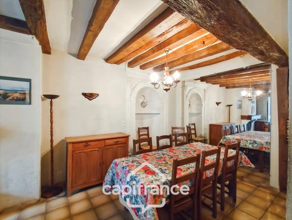 Maison à vendre 5 pièces BESSE SUR BRAYE (72) - terrain 457 m² -