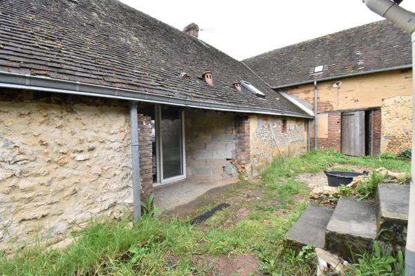 Luigny (28480) Maison de village