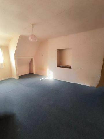 Maison sur terrain de 2500 m2