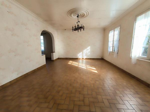 Maison sur terrain de 2500 m2