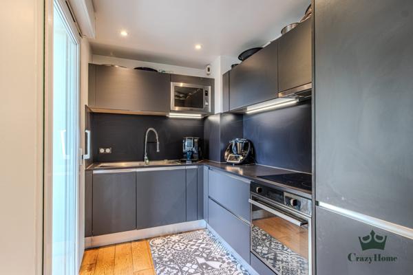 Appartement
                                                                                                                                                                                                                                                                                                                        3 pièce(s)                                                                                                                                                                                                          2 chambre(s)                                                                                                                                                                                                          77  m²