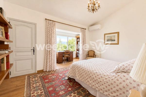 Maison à vendre 9 pièces de 195 m² à Fayence