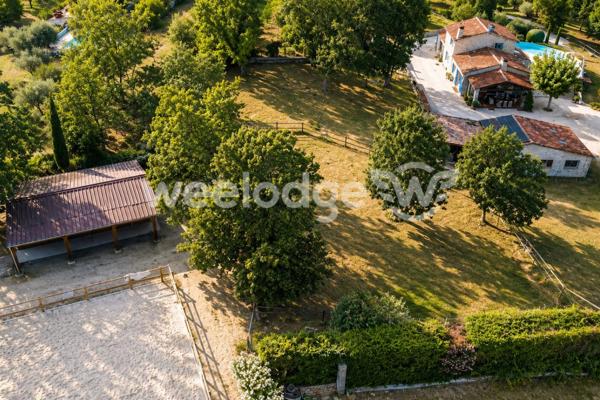 Maison à vendre 9 pièces de 195 m² à Fayence