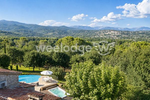 Maison à vendre 9 pièces de 195 m² à Fayence