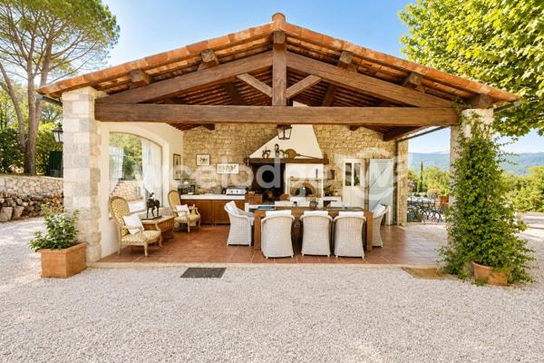 Maison à vendre 9 pièces de 195 m² à Fayence
