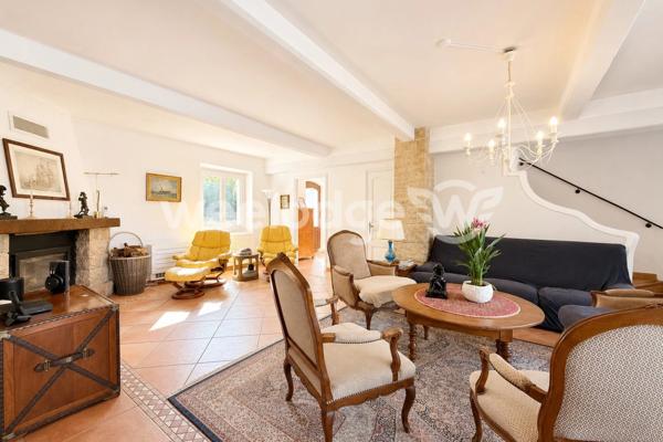Maison à vendre 9 pièces de 195 m² à Fayence