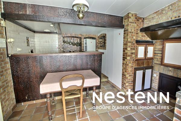 LIMITE ST FONS: # MAISON INDIVIDUELLE# 3 GARAGES# PISCINE OLYMPIQUE#RARE