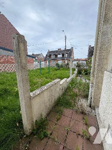 ABSCON (59215) - maison 3 chambres avec garage, cave et jardin à rénover