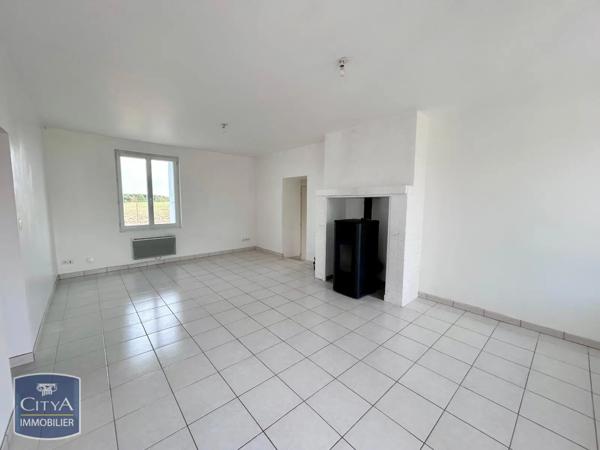 Maison à louer 3 pièces 75.39m² Montreuil-en-Touraine (37530)